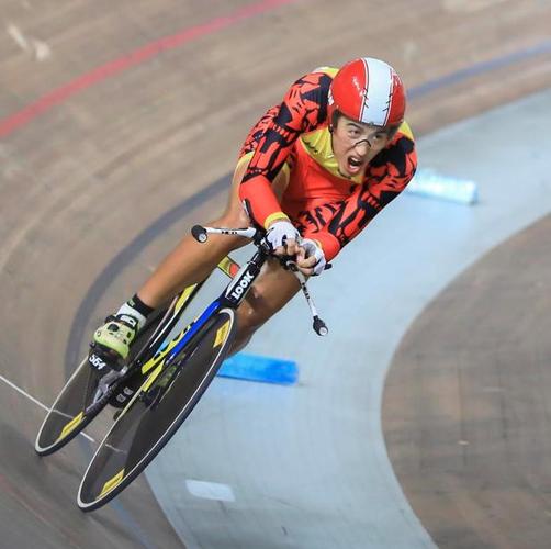 的一個步驟 的一個步驟